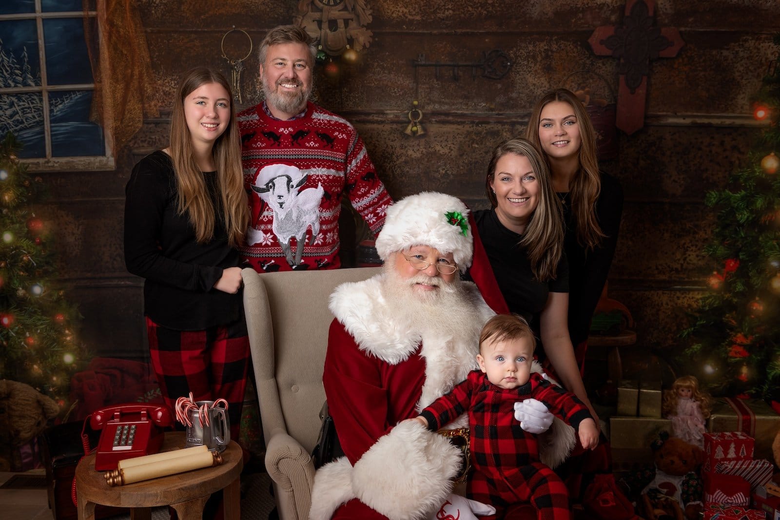 philadelphia-family-santa-sessions.jpg